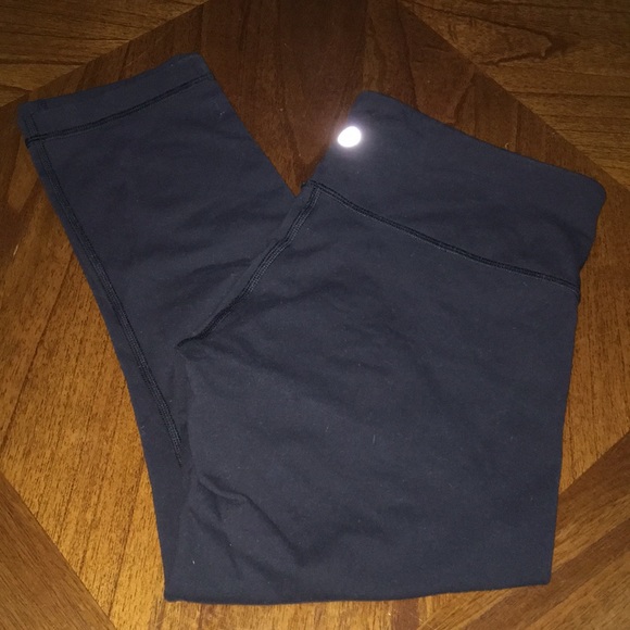 Lululemon Wunder Under - Picture 1 of 6